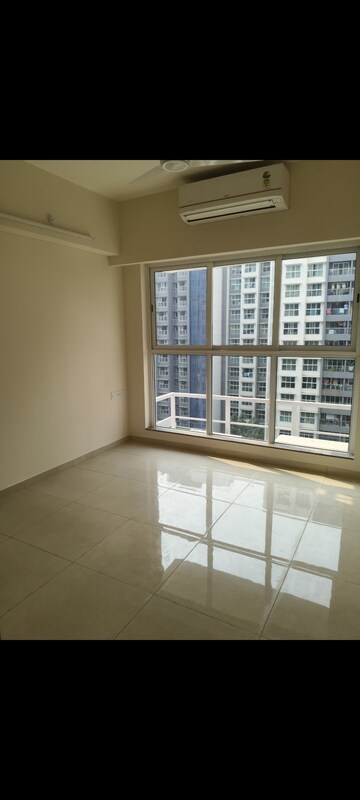 Master Bedroom in 1 BHK Apartment at LnT Veridian, Powai – for Rent