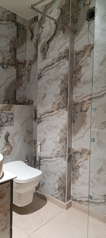 Master Bedroom in 3 BHK Builder Floor at Anand Vihar – for Rent
