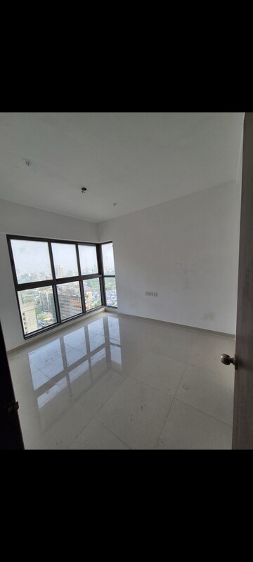 1 BHK Apartment For Rent in UK Luxecity Kandivali East Mumbai  7978186