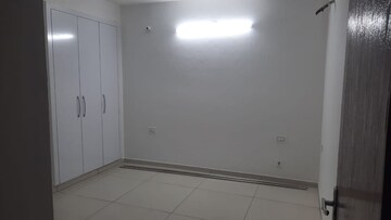 Room in 2 BHK Apartment at Ambala Highway – for Rent