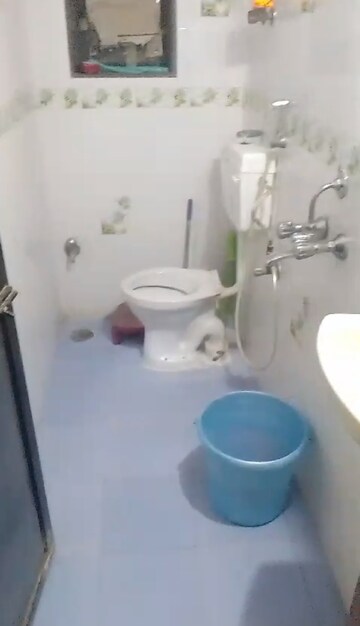 Bathroom in 1 BHK Apartment at Kondivita Apartment, Andheri East – for Rent