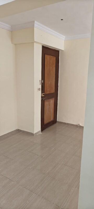 Room in 1 BHK Apartment at Sindhi Society, Chembur – for Rent
