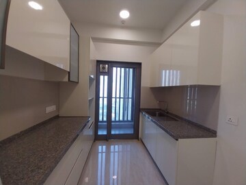 Building Lobby in 2 BHK Apartment at Piramal Mahalaxmi, Mahalaxmi – for Sale