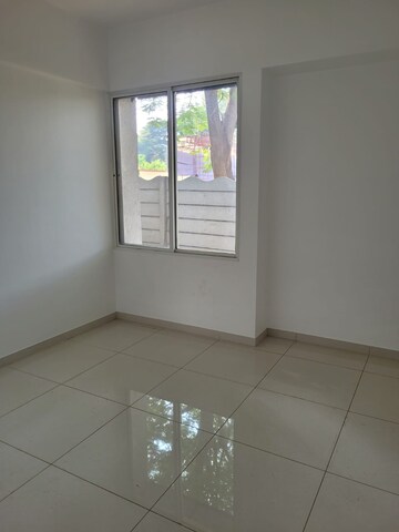 Room in 2 BHK Apartment at Samartha Platinum Towers, Manjri Budruk – for Sale
