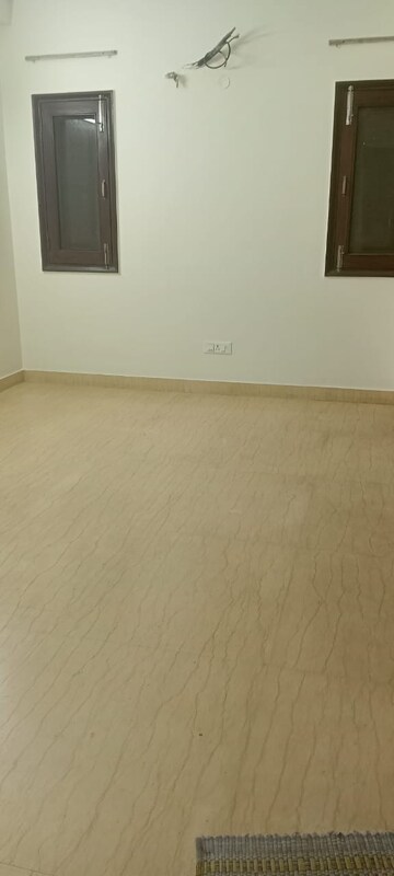 Room in 2 BHK Builder Floor at Chitranjan Park – for Rent