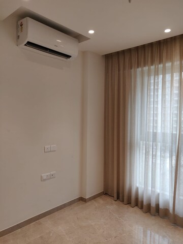 1 BHK Apartment For Rent in Hiranandani Regent Hill, Powai