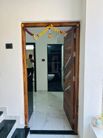 Furnished Amenities in 1 BHK Apartment at Munjaba Wasti – for Rent