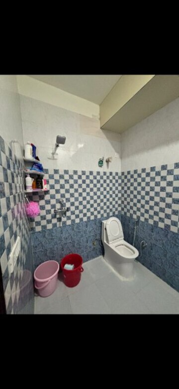 Bathroom in 1 RK Builder Floor at Parsvnath Exotica, Sector 53 – for Rent