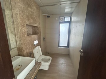 Bathroom in 3 BHK Apartment at Peninsula Celestia Spaces, Sewri – for Sale