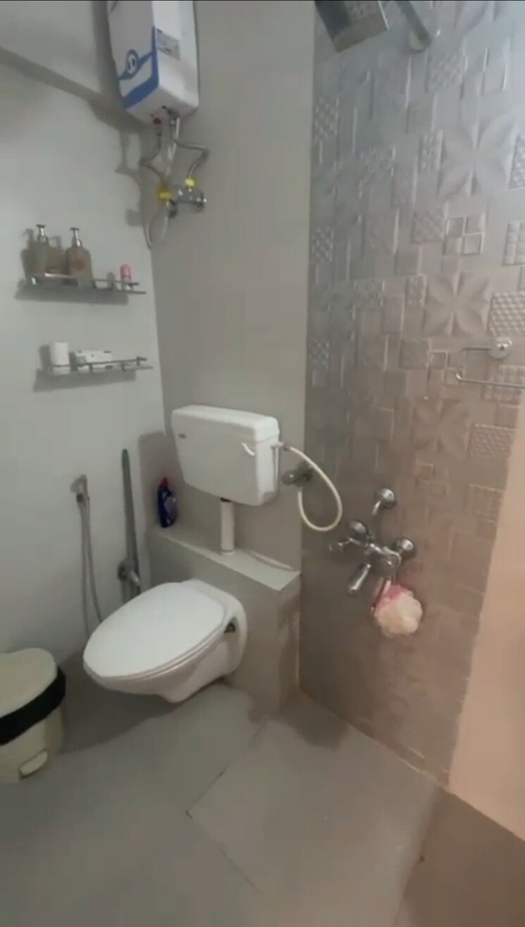 Bathroom, dlh-sorrento 2 Bedroom 650 Sq.Ft. Apartment In Veera Desai Road Mumbai 7978738