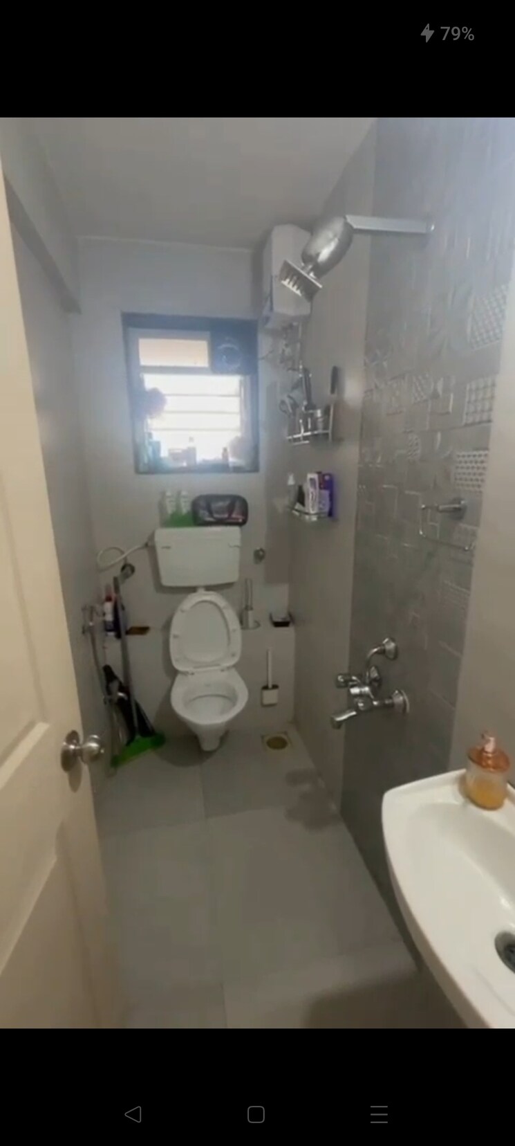 Bathroom, dlh-sorrento 2 Bedroom 650 Sq.Ft. Apartment In Veera Desai Road Mumbai 7978738