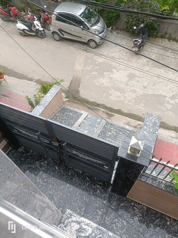Parking in 4 BHK Apartment at Rajendra Nagar – for Rent