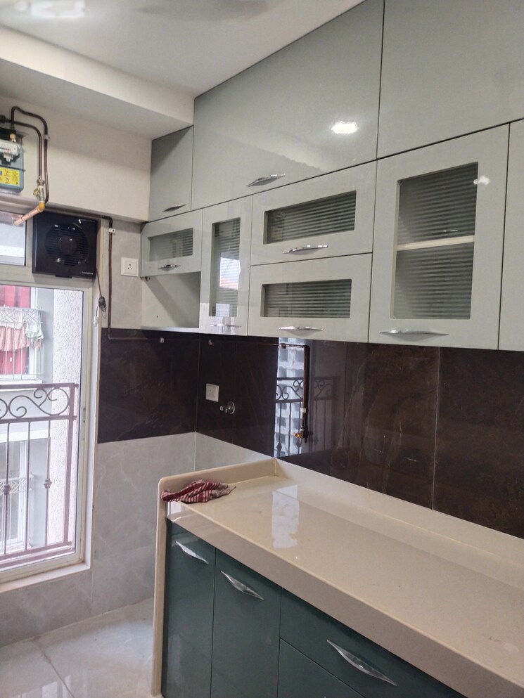 Kitchen, alag-aranya 2 Bedroom 619 Sq.Ft. Apartment In Pant Nagar Mumbai 7978781