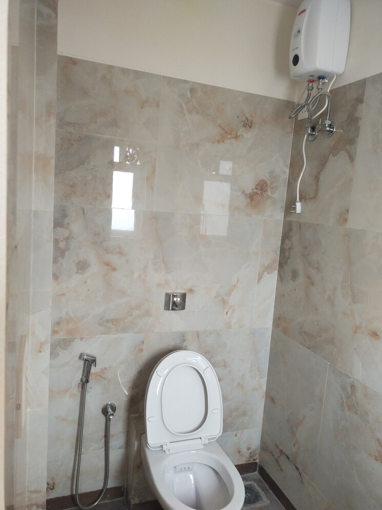 Bathroom, alag-aranya 2 Bedroom 619 Sq.Ft. Apartment In Pant Nagar Mumbai 7978781