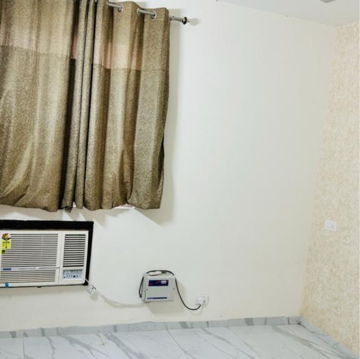 Room in 3 BHK Apartment at Vip Road – for Rent