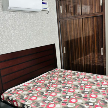 Bedroom in 3 BHK Apartment at Vip Road – for Rent