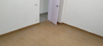 Room in 3 BHK Apartment at Jaypee Greens Kosmos, Sector 134 – for Rent