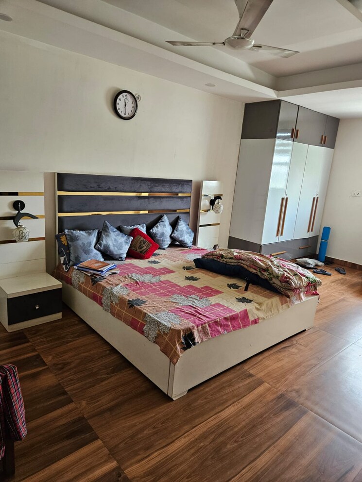 Master Bedroom, srs-residency 3 Bedroom 907 Sq.Ft. Apartment In Sector 88 Faridabad 7978798
