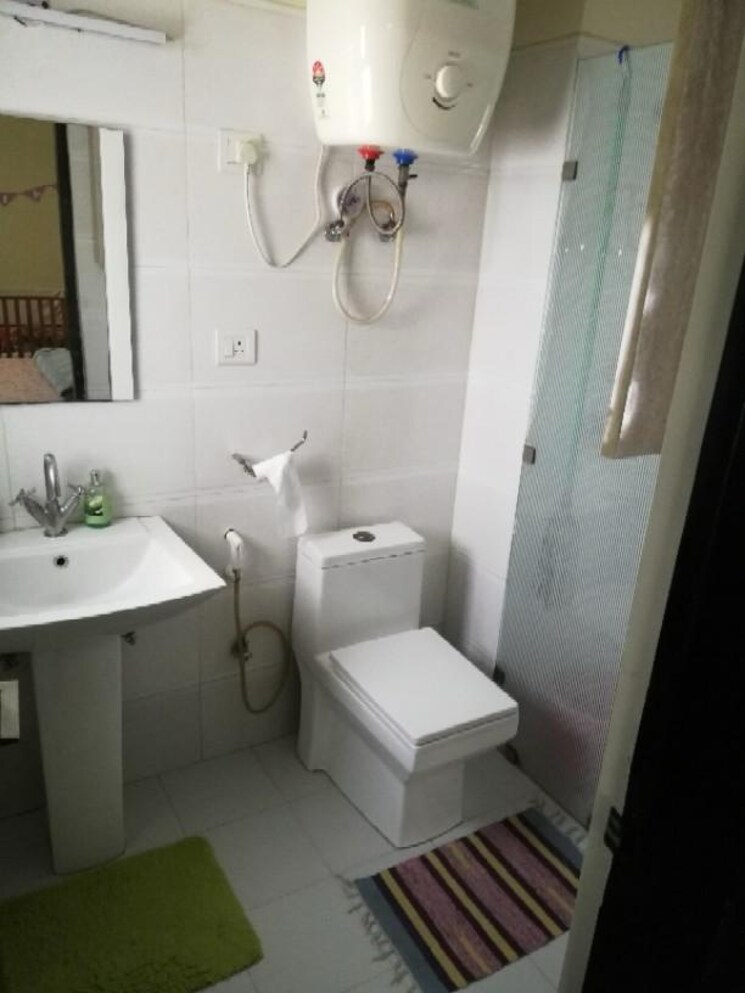 Attached Bathroom, sector 121 3 Bedroom 1425 Sq.Ft. Apartment In Sector 121 Noida 7978802