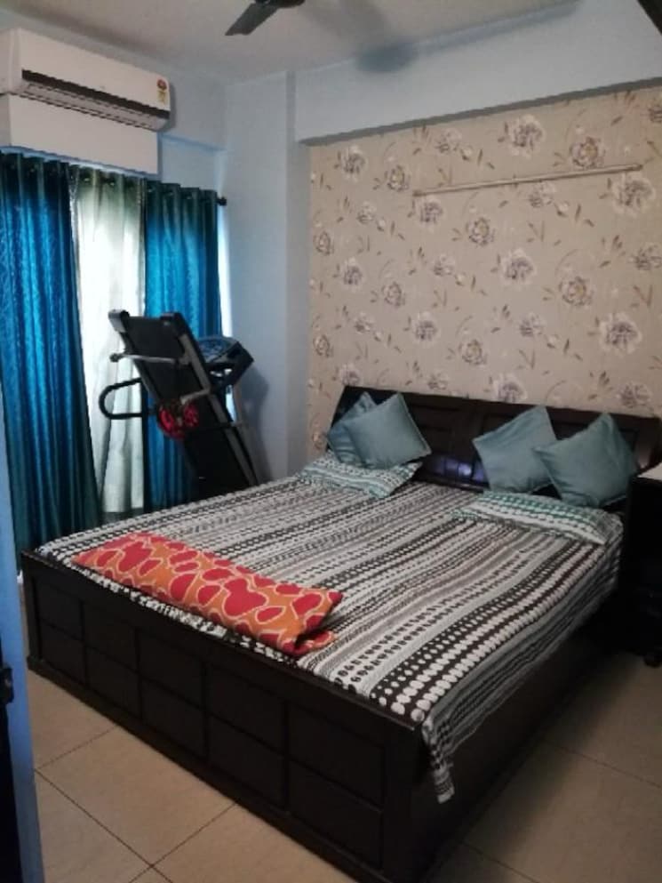 Room, sector 121 3 Bedroom 1425 Sq.Ft. Apartment In Sector 121 Noida 7978802