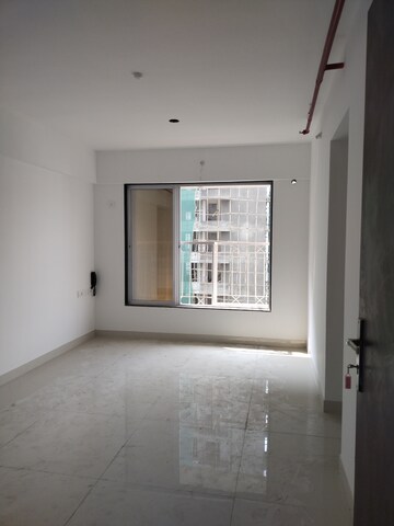Room in 2 BHK Apartment at Ghatkopar East – for Rent