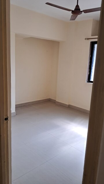 Room in 1 BHK Apartment at Squarefeet Grand Square, Anand Nagar – for Rent