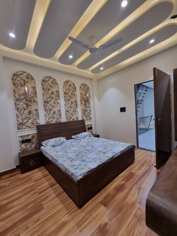 Bedroom in 4 BHK Independent House at Park Vaishali, Vaishali Nagar – for Sale