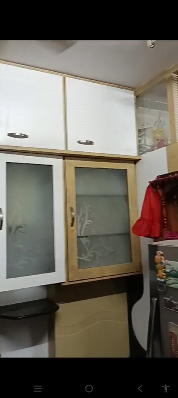 Furnished Amenities in 2 BHK Apartment at Ghatkopar East – for Rent