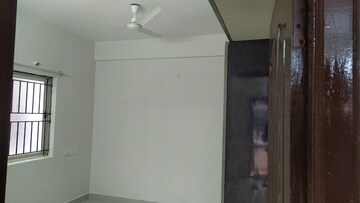 Room in 2 BHK Apartment at Kadugodi – for Rent