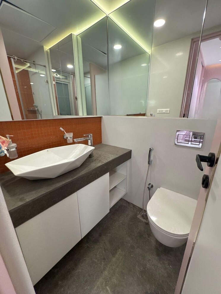Attached Bathroom, lodha-kiara 3 Bedroom 1315 Sq.Ft. Apartment In Worli Mumbai 7978856