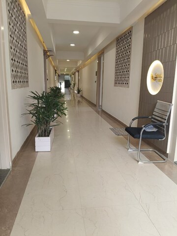 Balcony in 5 BHK Apartment at Amrapali Silicon City, Sector 76 – for Rent