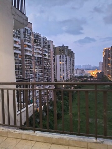 3 BHK Apartment – Exterior View View at Amrapali Silicon City, Sector 76 - for Rent