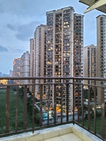 3 BHK Apartment – Exterior View View at Amrapali Silicon City, Sector 76 - for Rent