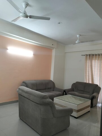 Living Room in 3 BHK Apartment at Amrapali Silicon City, Sector 76 – for Rent
