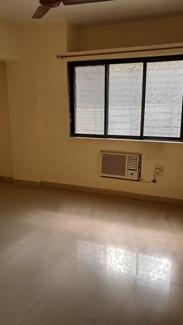 Room in 1 BHK Apartment at Squarefeet Grand Square, Anand Nagar – for Rent