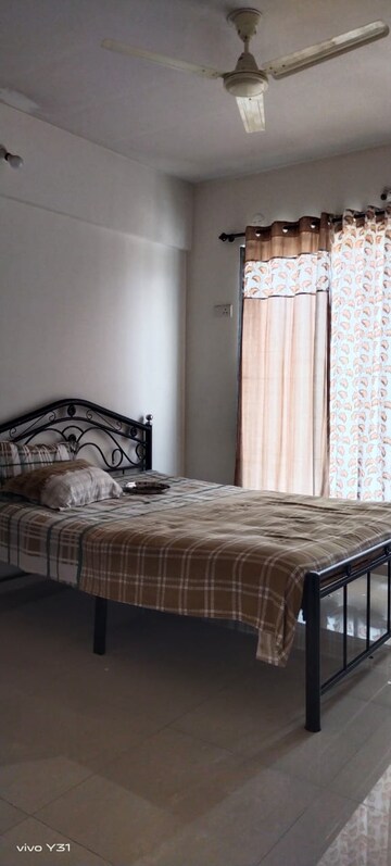 Bedroom in 2.5 BHK Apartment at Neelkanth Greens, Manpada – for Rent