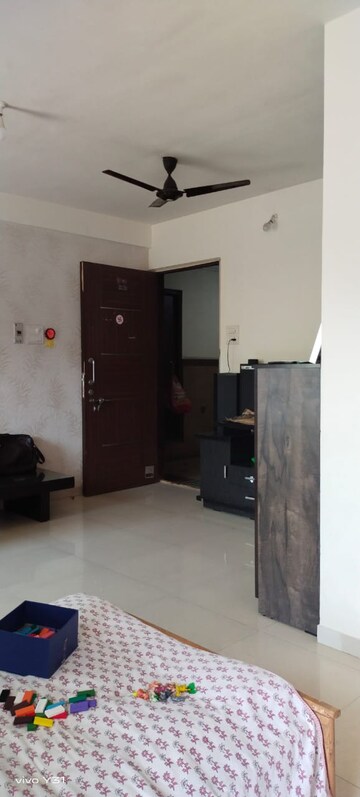 Kitchen in 2.5 BHK Apartment at Neelkanth Greens, Manpada – for Sale