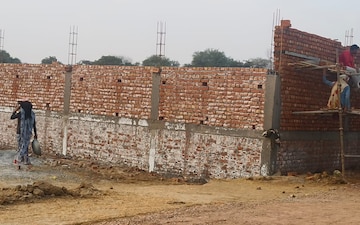 Warehouse For Sale in Sikri