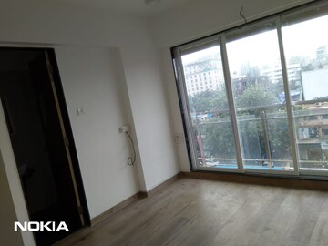 Room in 2 BHK Apartment at Bhoomi Gobind Bhavan, Khar West – for Rent