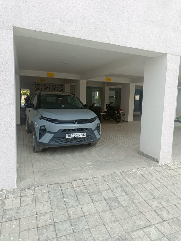  Parking, cosmos-express-99 3 Bedroom 1550 Sq.Ft. Apartment In Sector 99 Gurgaon 7979058