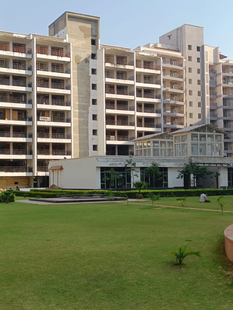 Exterior View, cosmos-express-99 3 Bedroom 1770 Sq.Ft. Apartment In Sector 99 Gurgaon 7979071