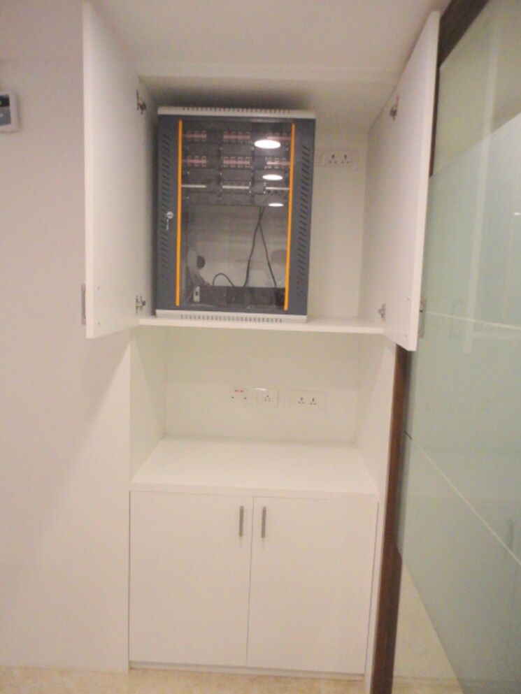 undefined, raheja-towers-apartments Commercial Office Space 850 Sq.Ft. In Mg Road Bangalore 7979090