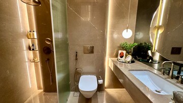 Attached Bathroom in 5 BHK Apartment at Lodha Tardeo, Tardeo – for Sale