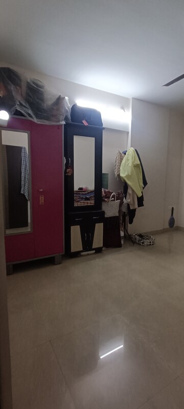 Room in  Pg at Krishna Galaxy Santacruz, Santacruz East – for Rent