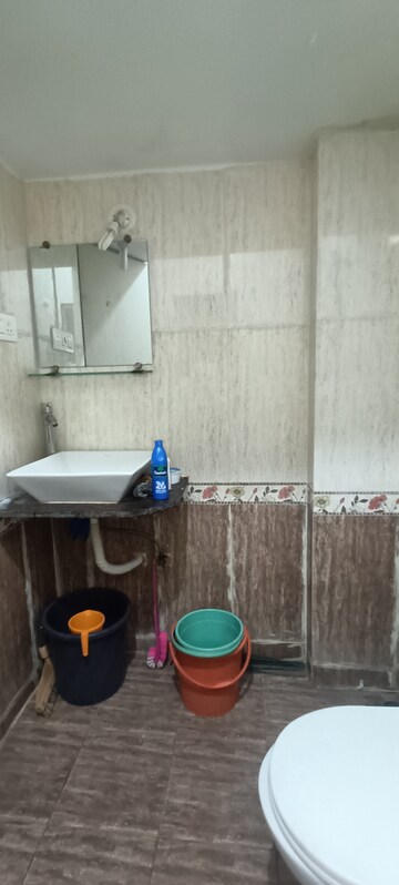Room in  Pg at Krishna Galaxy Santacruz, Santacruz East – for Rent