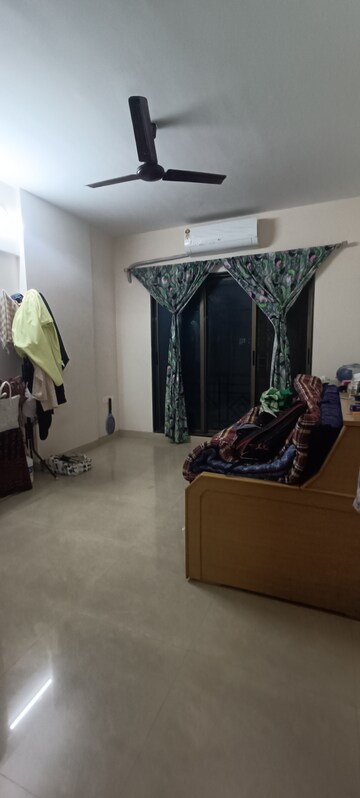 Room in  Pg at Krishna Galaxy Santacruz, Santacruz East – for Rent