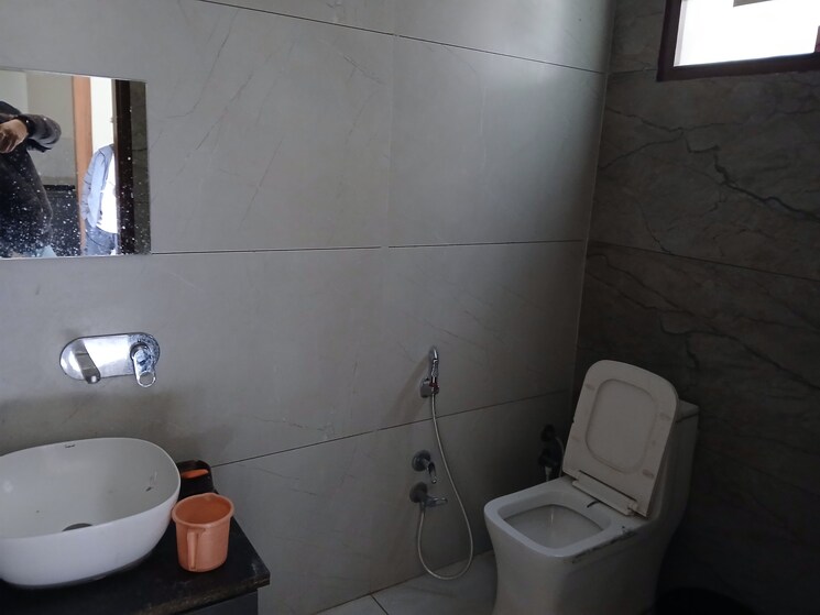 Bathroom, model town 2.5 Bedroom 200 Sq.Yd. Builder Floor In Model Town Hisar 7979172
