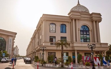 Showroom For Rent in Omaxe World Street, Sector 79