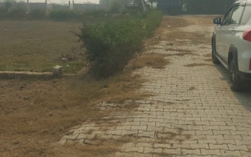 Plot For Sale in Jewar