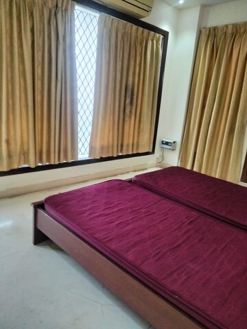 Bedroom in 4 BHK Builder Floor at South Extension ii – for Sale